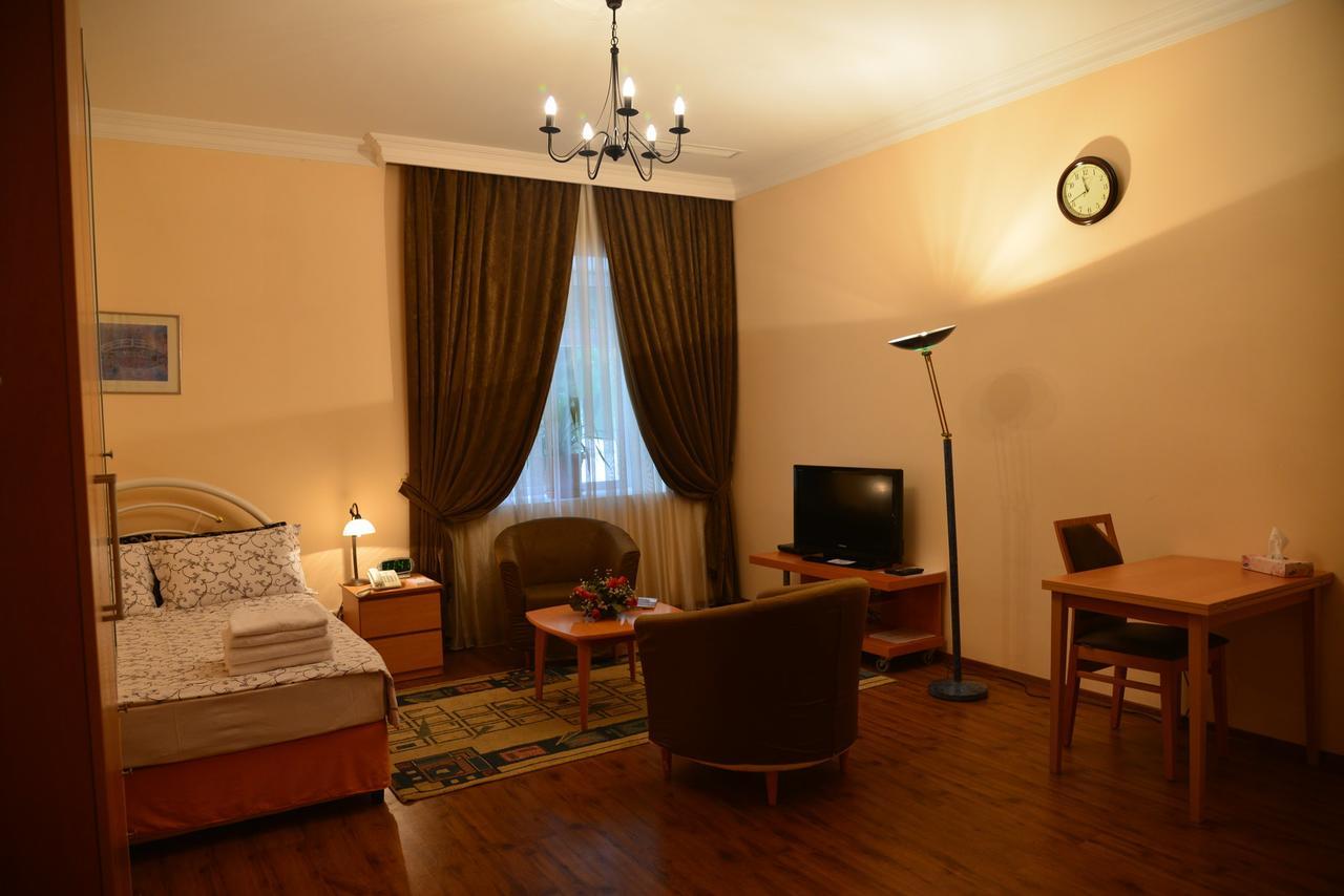 City Mansion Aparthotel Baku Exterior photo